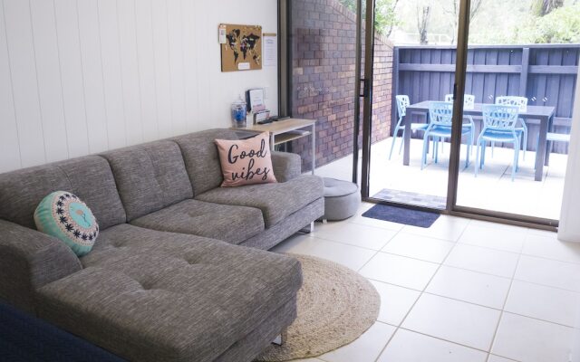 Unit 4 Weyba Lodge Noosa