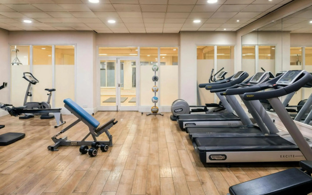 Renaissance London Heathrow Hotel