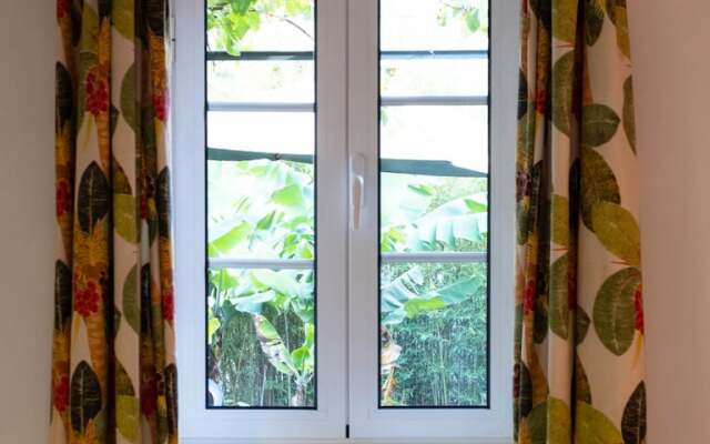 Casa das Vinhas by OurMadeira