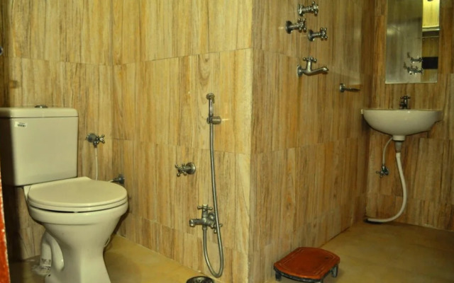 Hotel Akshat Niwas