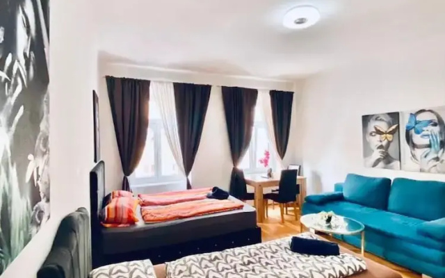 Beautiful Stay for 5 Near Stadthalle