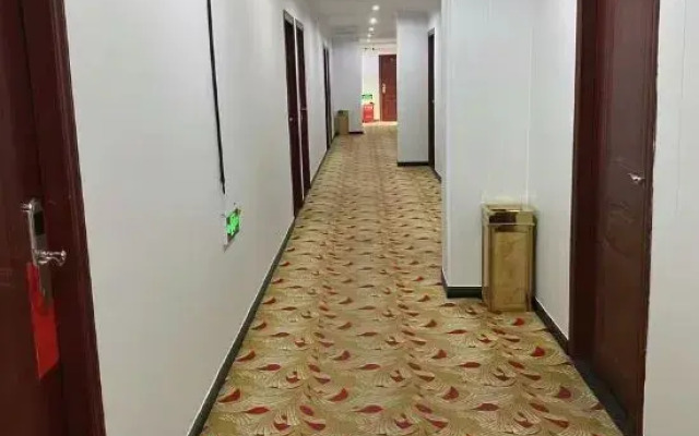 Dijing Holiday Inn
