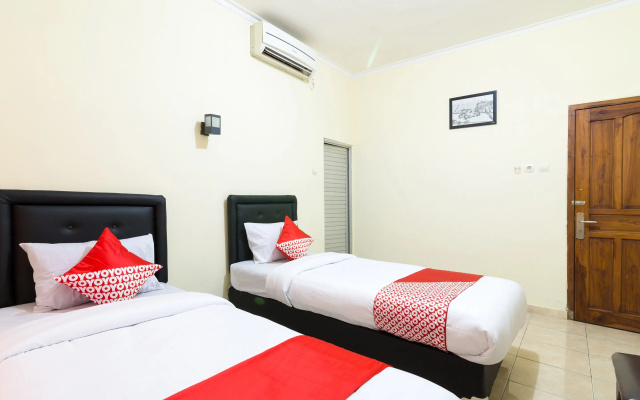 OYO 1338 Hotel Sartika