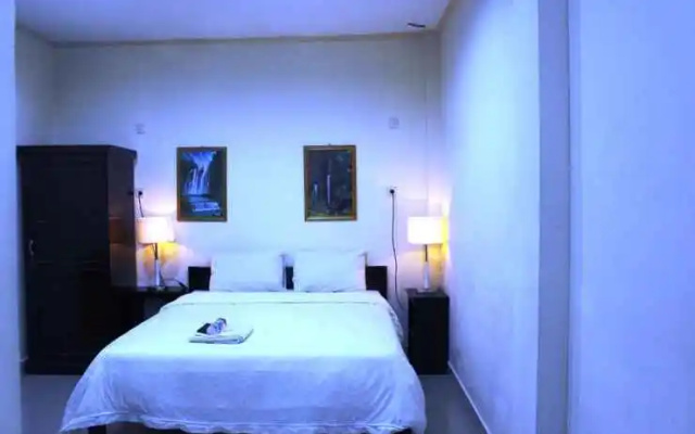 Oriestom Hotel & Restaurant