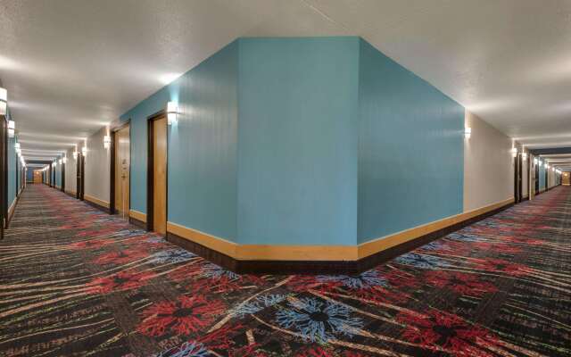 Baymont by Wyndham Muncie Near Ball State University