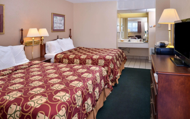 Route 66 Inn & Suites by OYO Vega Tx