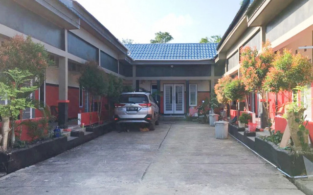 RedDoorz @ Simpang Lima Jupiter