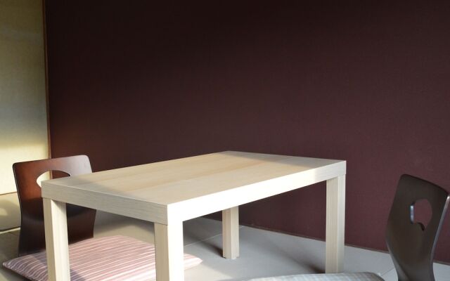 Guesthouse NEST - Hostel