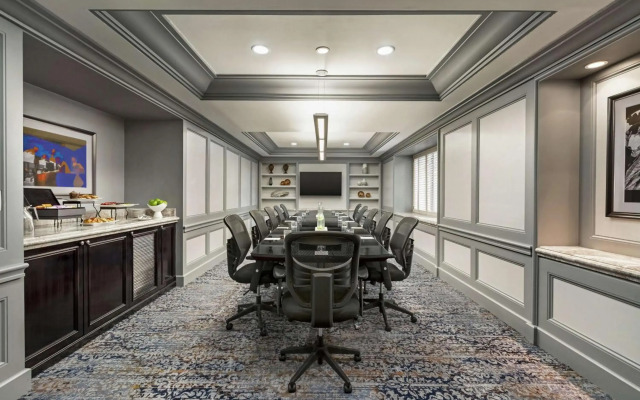 Hilton Checkers Los Angeles