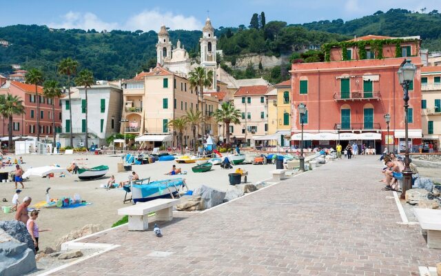 Frontline Beach 26 - B4 - Near To The Sea