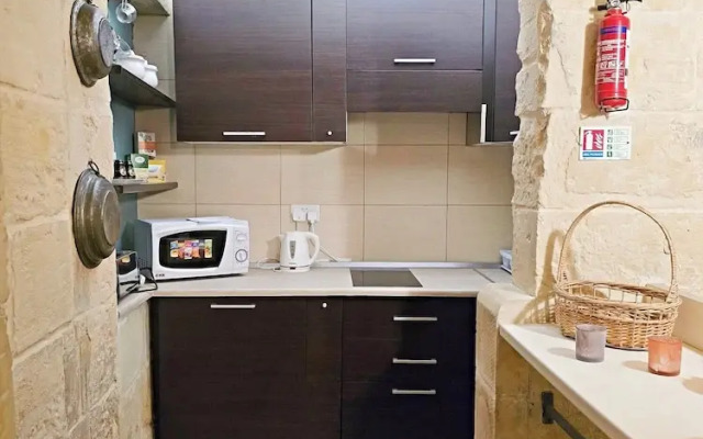 Maltese-Style APT - 5 mins from Valletta