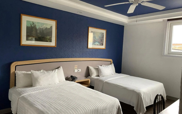 Hotel Menara