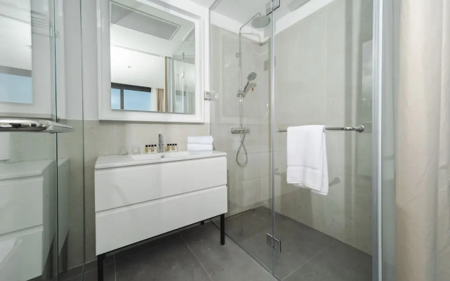 Boutique Hotel Shell