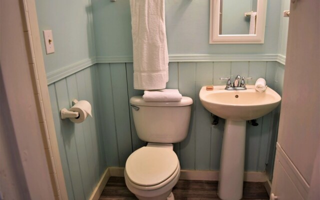 Renn House - Three Bedroom Bungalow