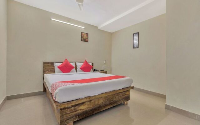 OYO 11969 Lotus Grand