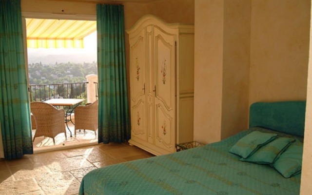 Les Cavaliers de Saint Paul B&B