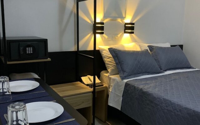 Lory Studio Hotel