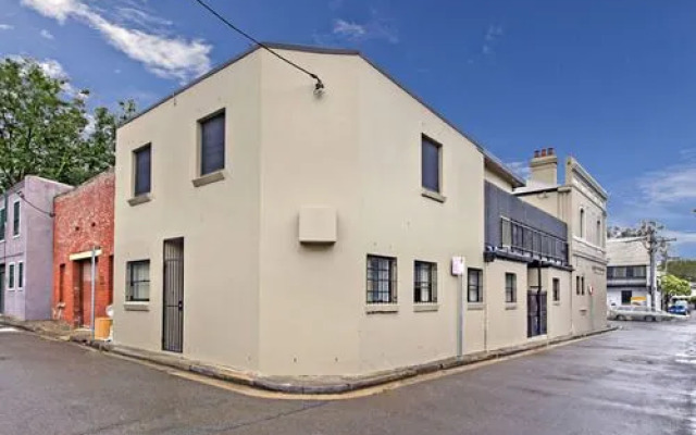 Sinclairs City Hostel