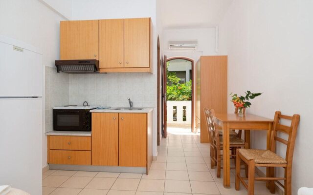 Adonis Hotel
