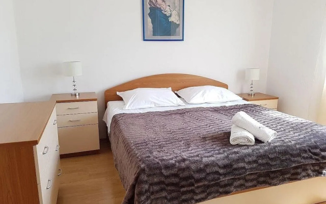 Spacious Apartment Neda