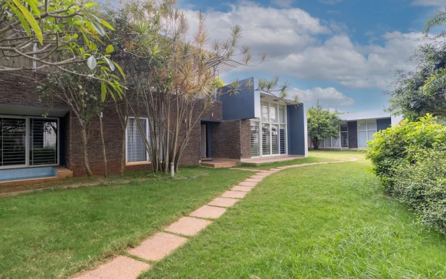 Treebo Midvalley Residence