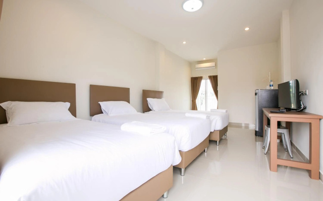 J-House Phetchaburi – Guest Rooms – Phetchaburi