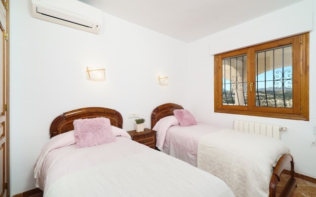 Book It Villa Attias Moraira