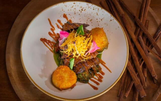 Hai Tide Beach Resort