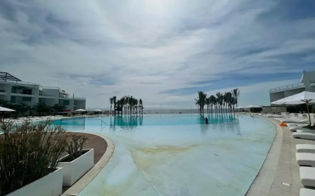 Aria Ocean 255 Flamingos