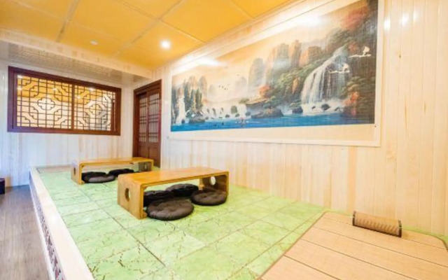 Legaomei Hot Spring Resort Hotel