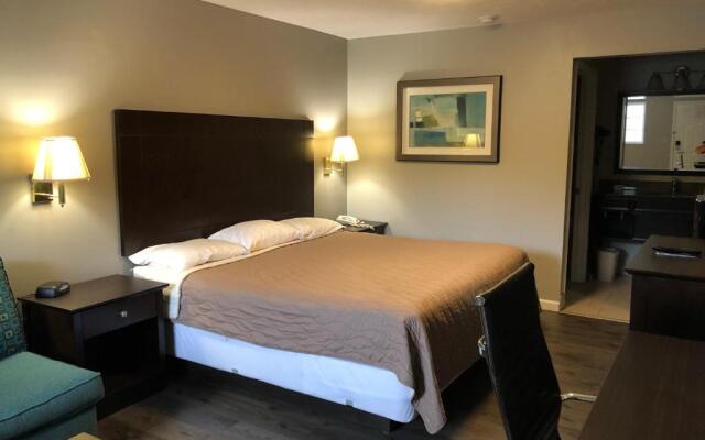 Deerfield Inn & Suites
