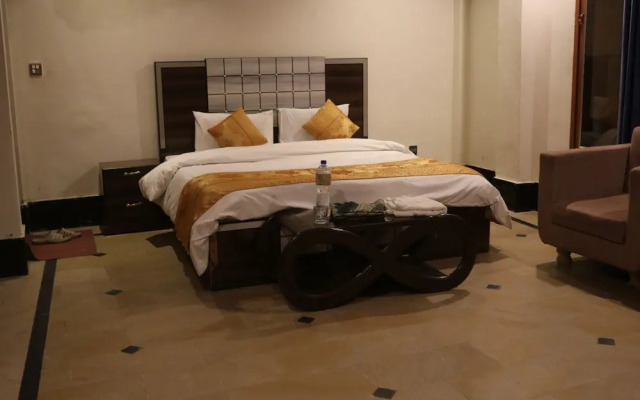 Hotel Malam Jabba Palace