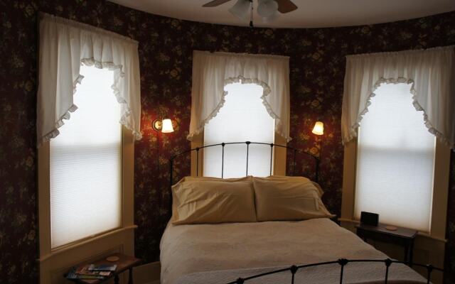 Maplecroft Bed & Breakfast