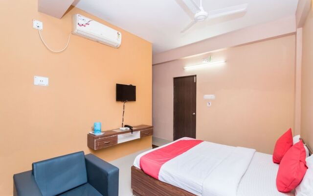 OYO 10398 Hotel Parijayee