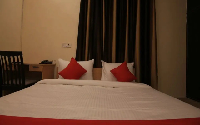 OYO Flagship 70256 Hotel New Silver Stone