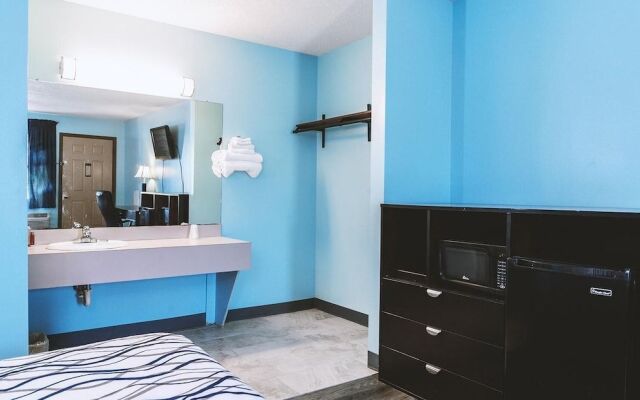 Sky-Palace Inn & Suites Wellington