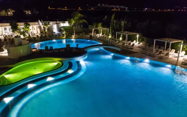Villaggio Turistico Baia Del Monaco