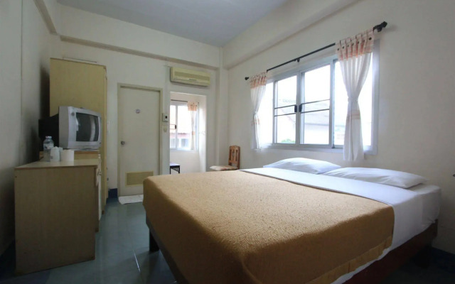 Manee House (SHA Extra Plus)