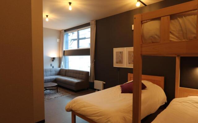 UCHI Living stay ekolu
