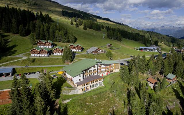 Chalet on Zettersfeld With Dolomite Views
