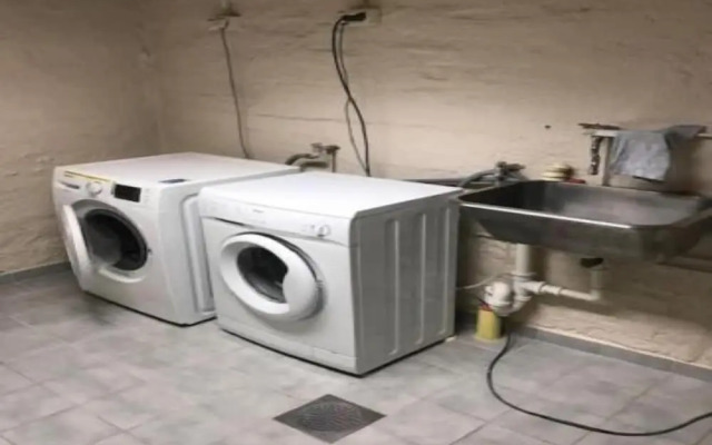 StayPlus Budgeted Rooms - Hostel