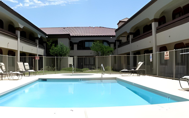 Premier Inns Tolleson