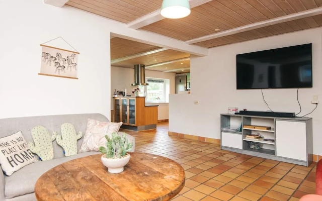 4 Star Holiday Home in Henne