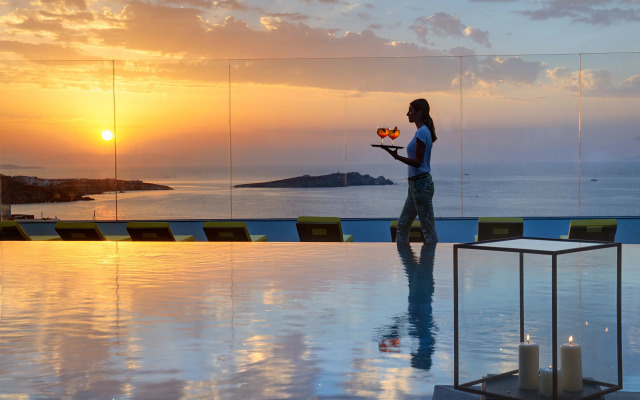 Myconian Korali Relais & Chateaux Hotel