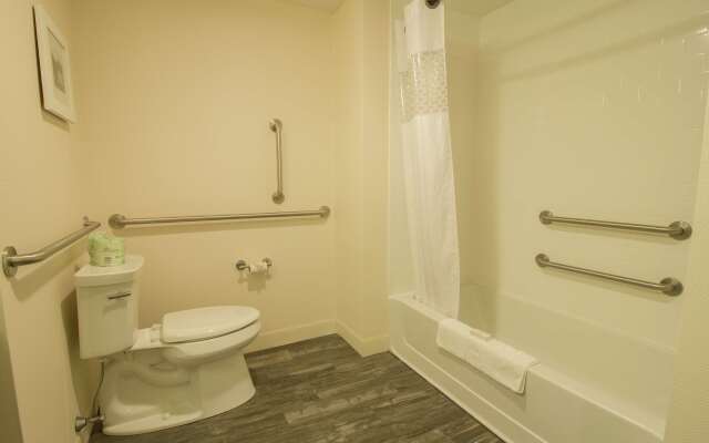 Hampton Inn & Suites Cazenovia