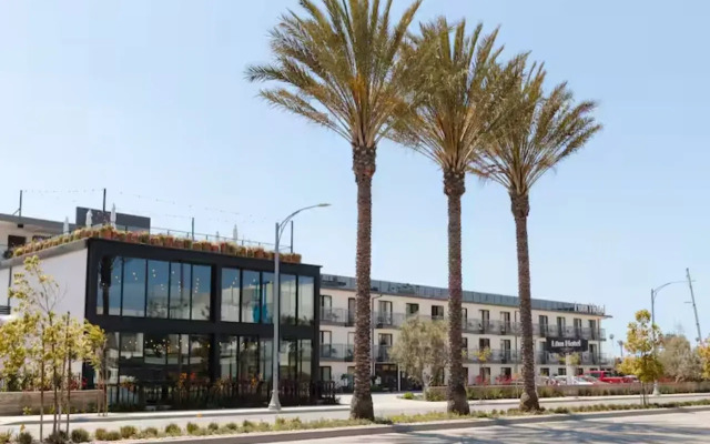 The Lum Hotel Los Angeles Stadium District