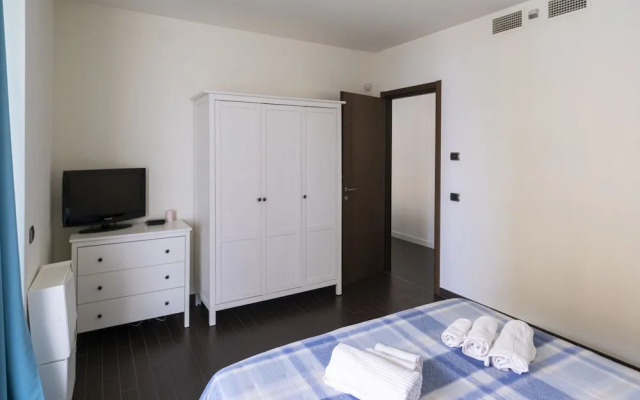 Sunny See Docklands Savona by Wonderful Italy