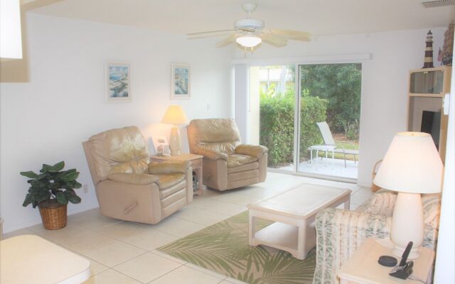 Jamaica Royale - 019 - 1 Br Condo