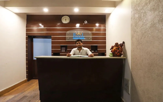 Oyo 47159 Royal Residency
