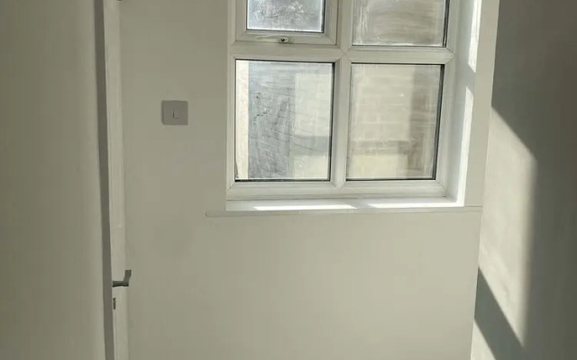 Cosy 3BD Guesthouse. Private Bathrooms